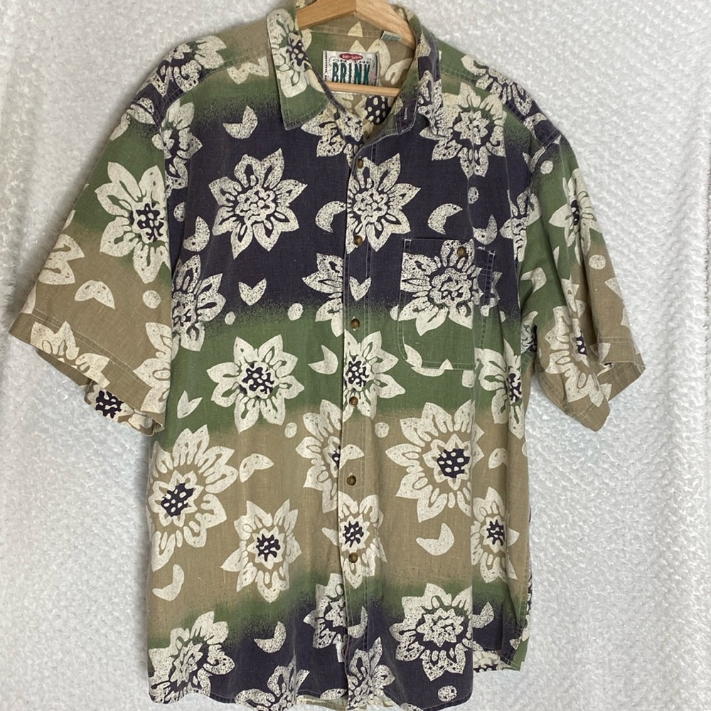 On The Brink vintage Hawaiian print shirt